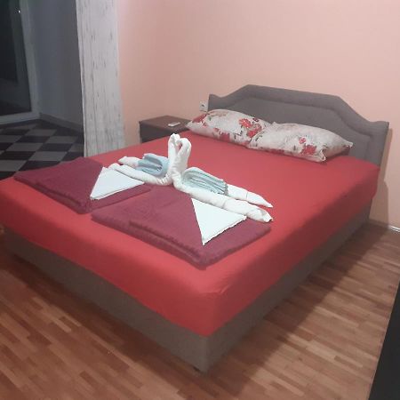 Studios Milosev บาร์ ภายนอก รูปภาพ
